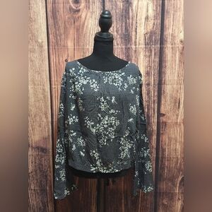Hem & Thread Black Floral Flowy Blouse Womens Size Large.